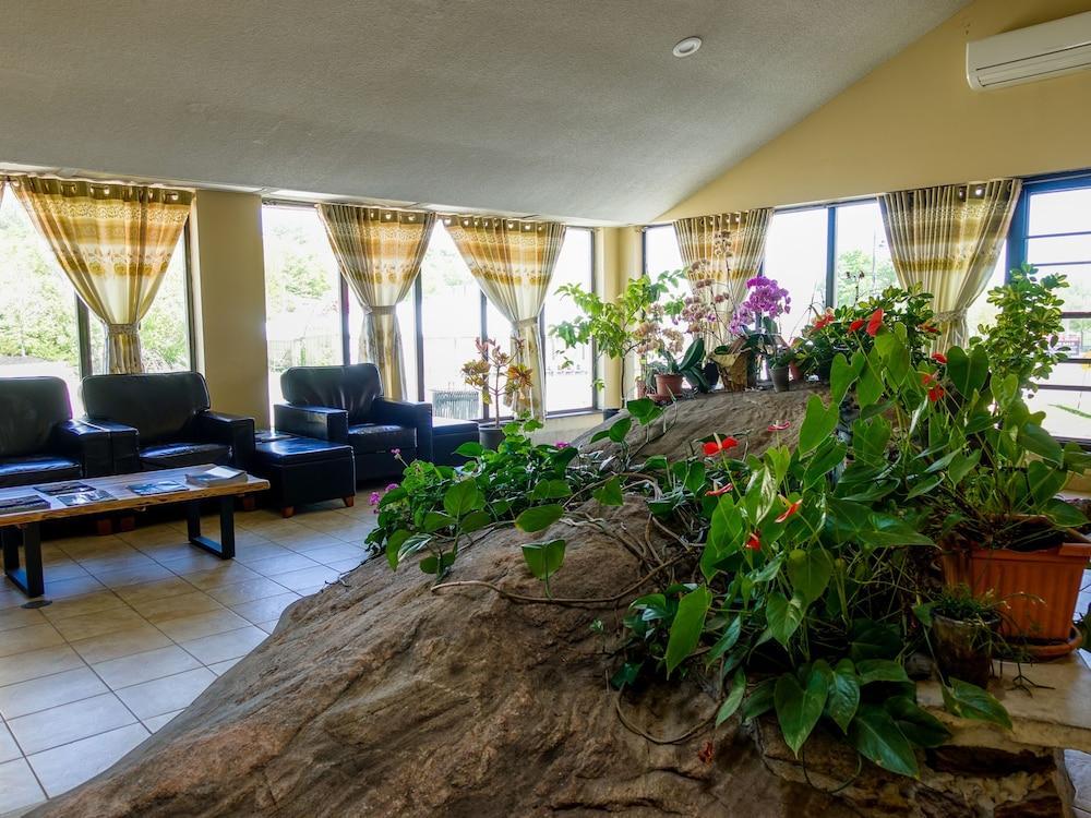 Howard Johnson By Wyndham Gravenhurst Ngoại thất bức ảnh