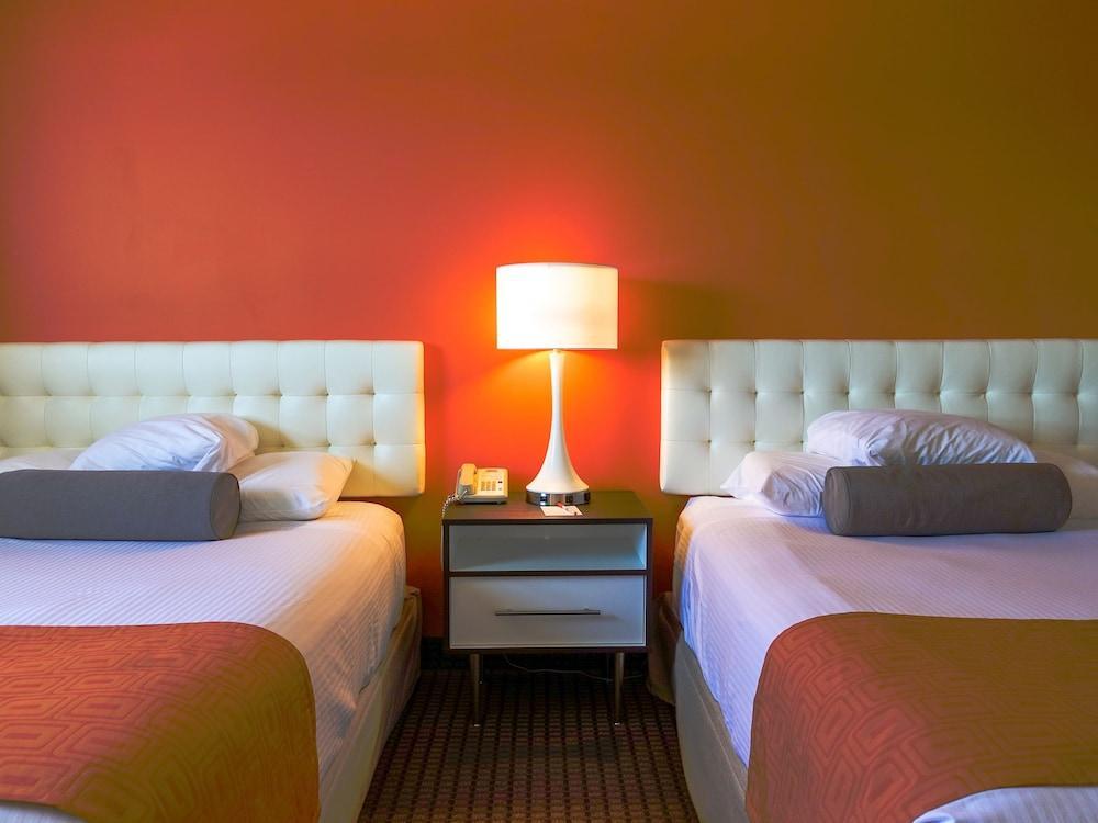 Howard Johnson By Wyndham Gravenhurst Ngoại thất bức ảnh
