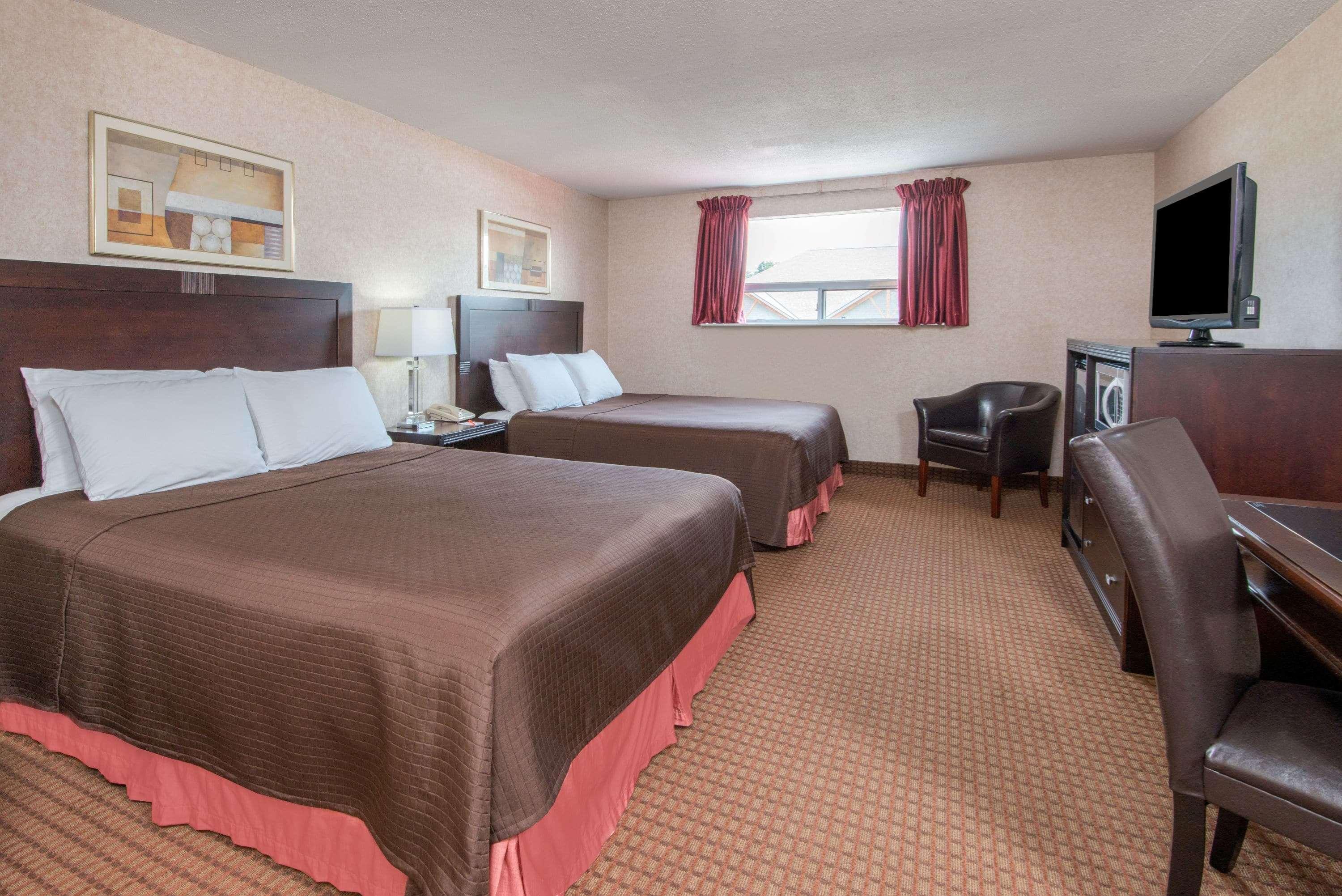 Howard Johnson By Wyndham Gravenhurst Ngoại thất bức ảnh